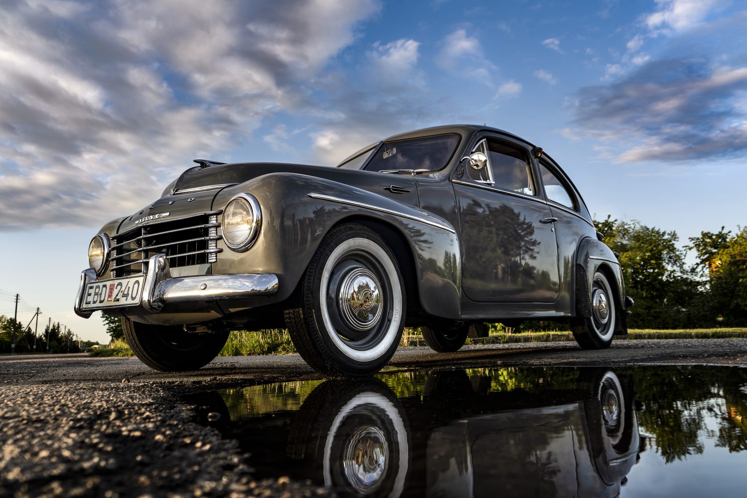 1954 Volvo PV444.